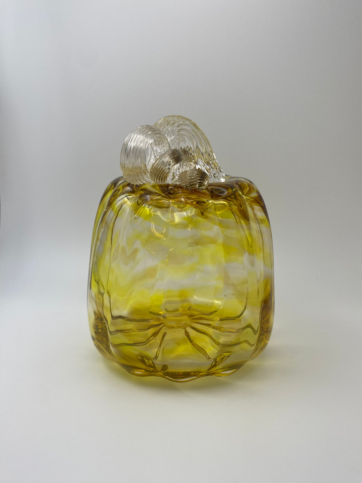 Medium Light Amber Pumpkin 06